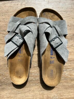 Birkenstock Women's Light Gray Suede Sandals - Lugano style